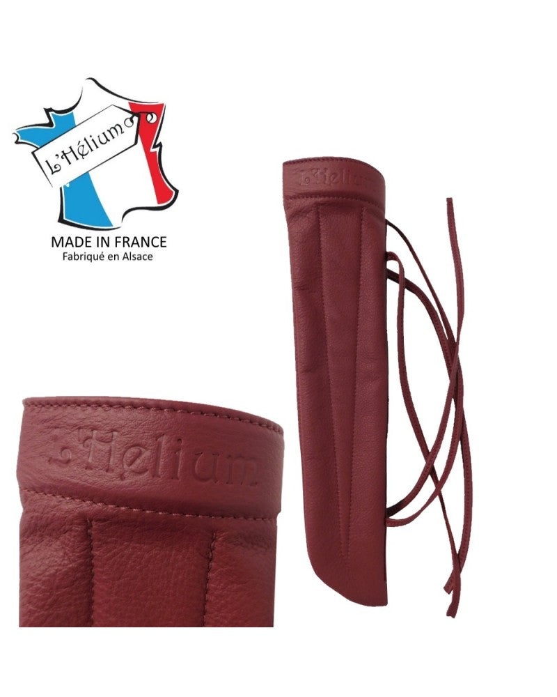 photo de Carquois L'HELIUM rouge en cuir sélectionné, MADE IN FRANCE, entièrement fabriqué en ALSACE